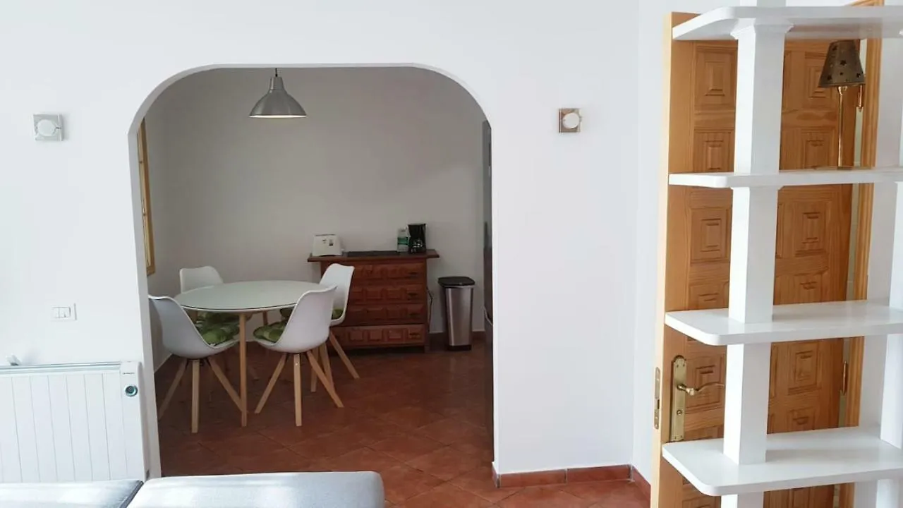 Daire Apartamento Amplio Y Tranquilo Con Vistas Los Realejos İspanya
