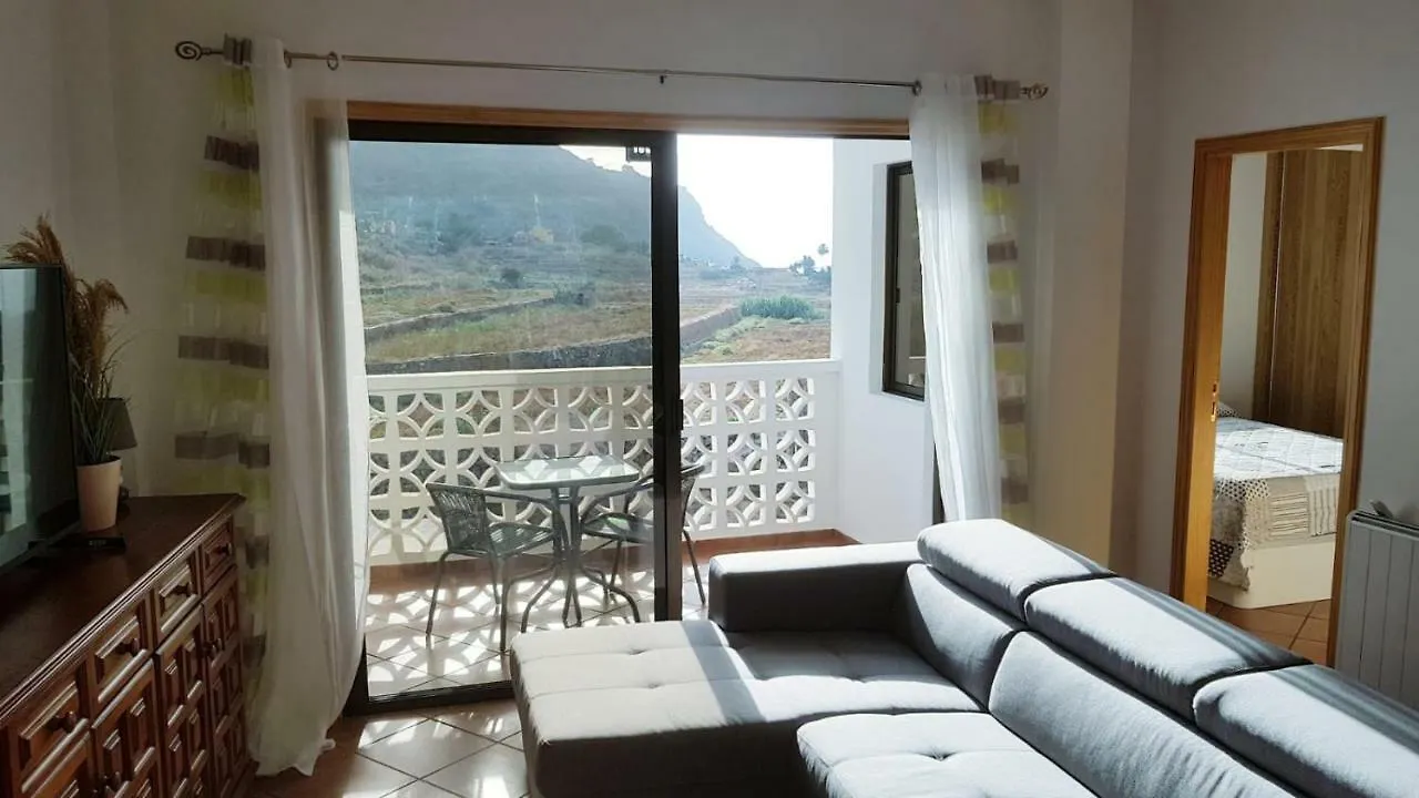 Daire Apartamento Amplio Y Tranquilo Con Vistas Los Realejos